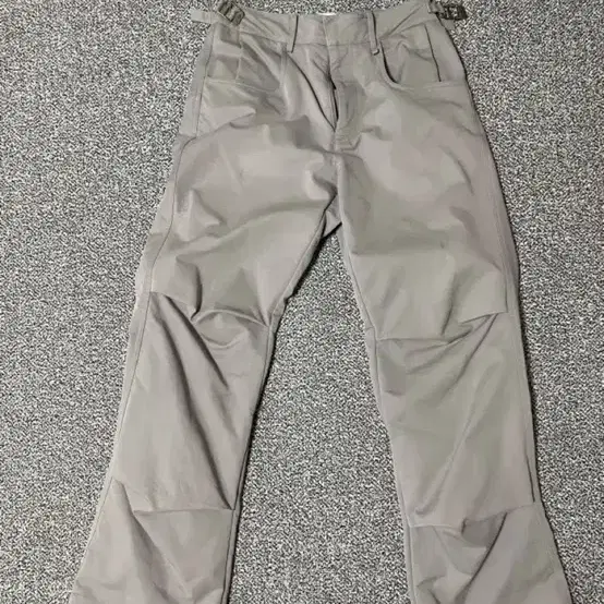 yiyae hard pants gray L사이즈