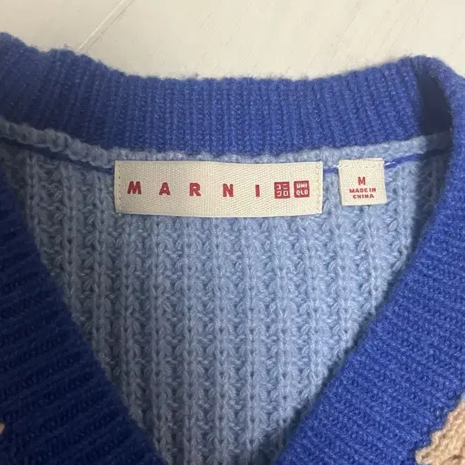 유니클로 MARNI 콜라보 니트