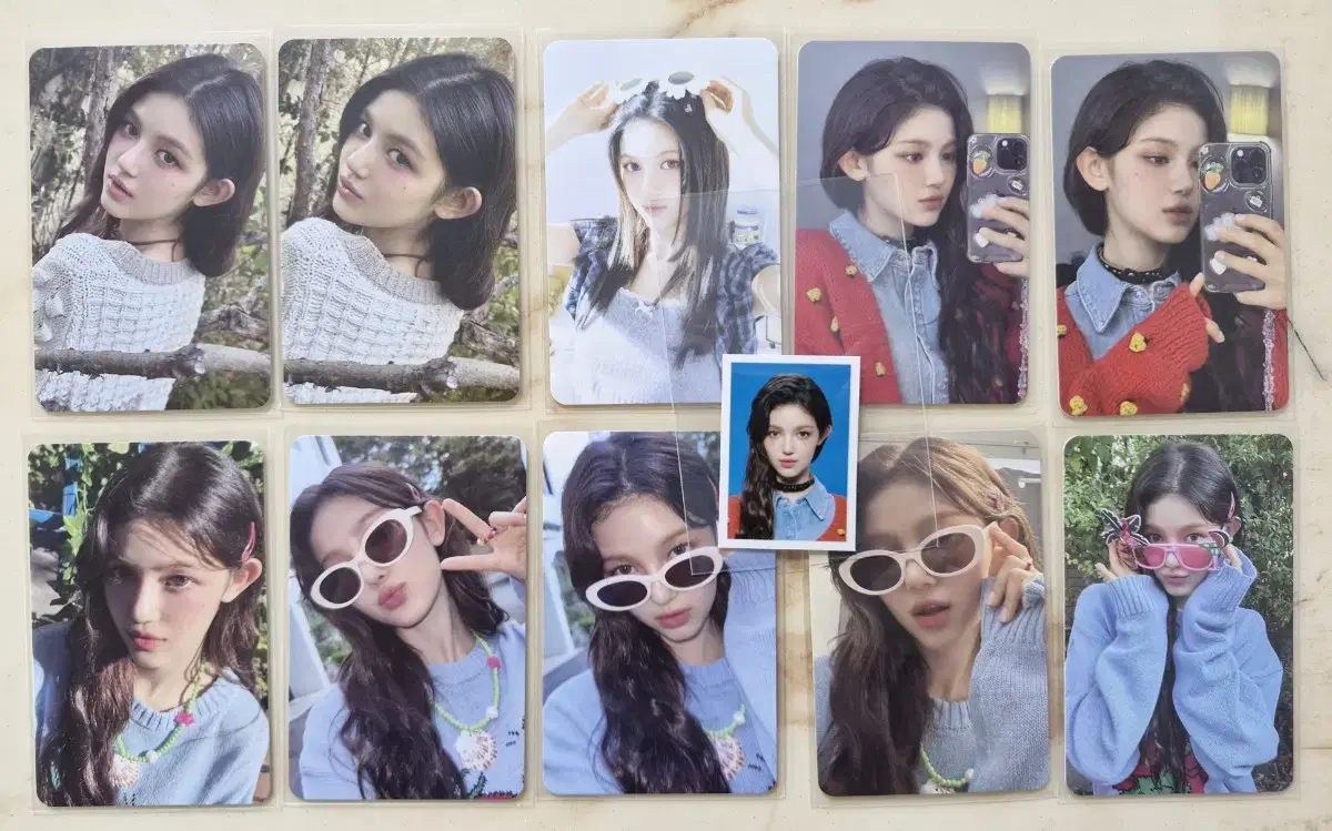 ( 증사+포카) new jeans 2024 season's greetings seasons greetings danielle Photocard ID photo