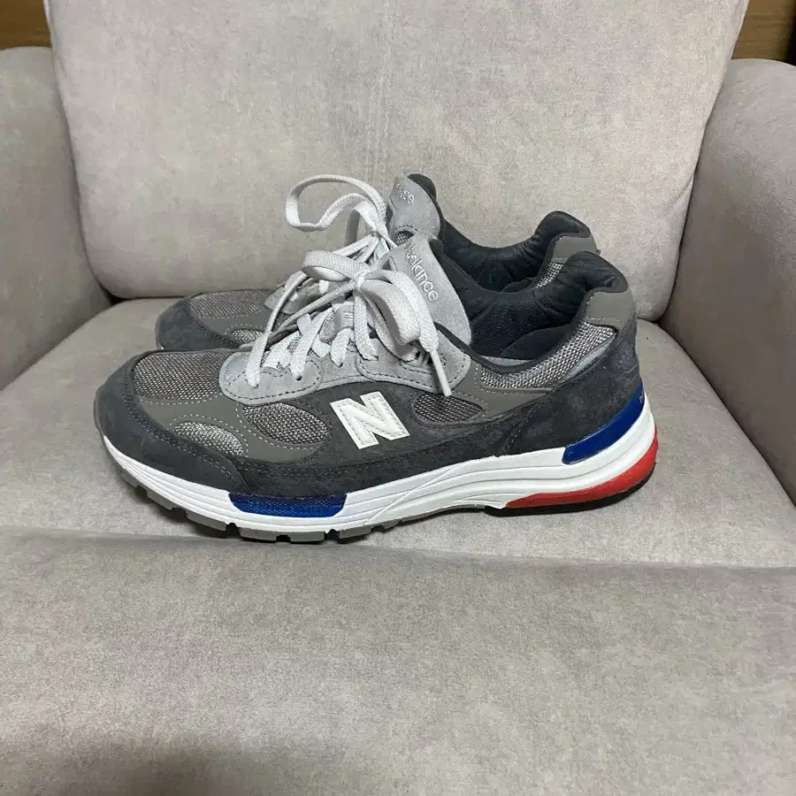 뉴발란스 992 Made in USA Grey Red Blu