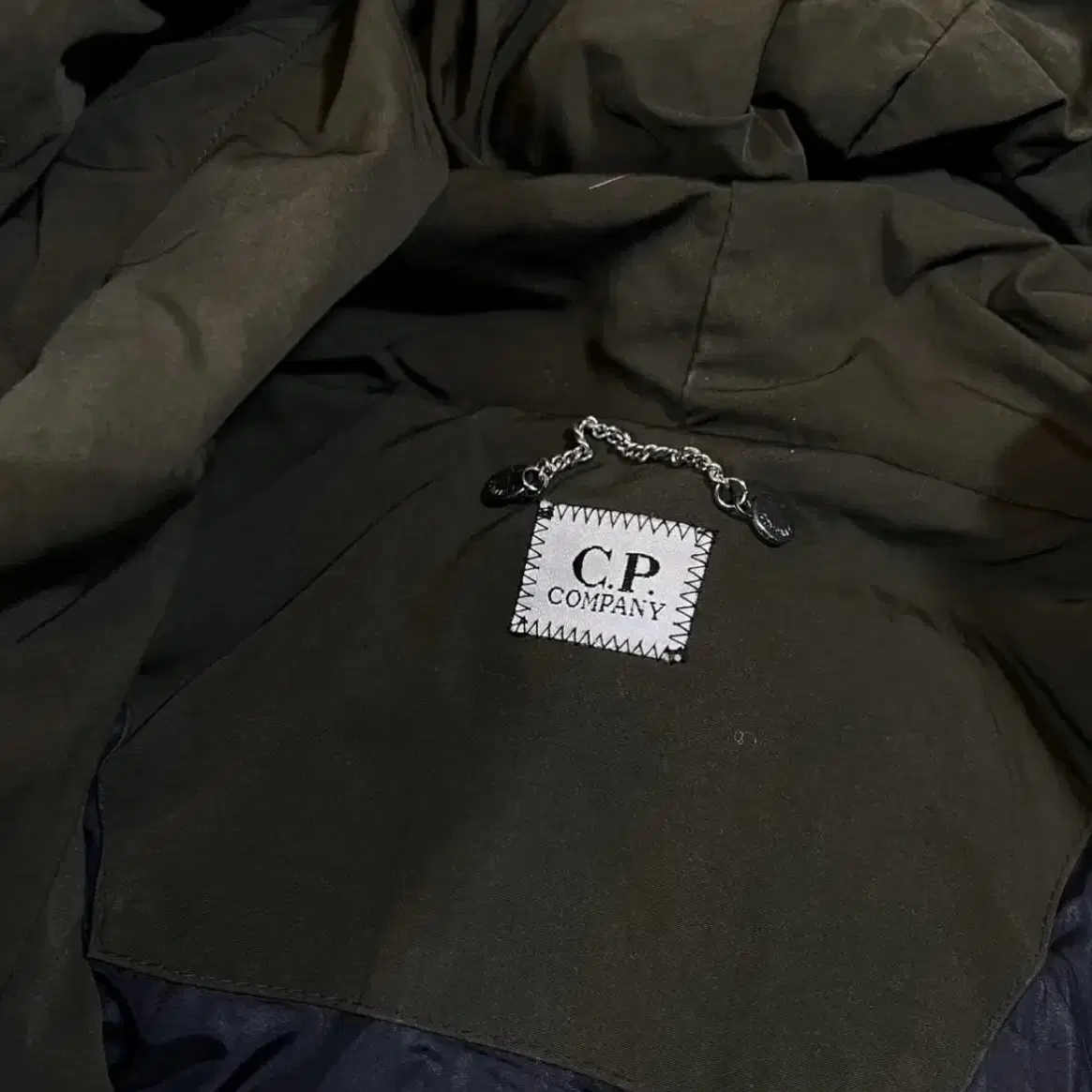 C.P. Company 고글 덕다운 패딩 자켓