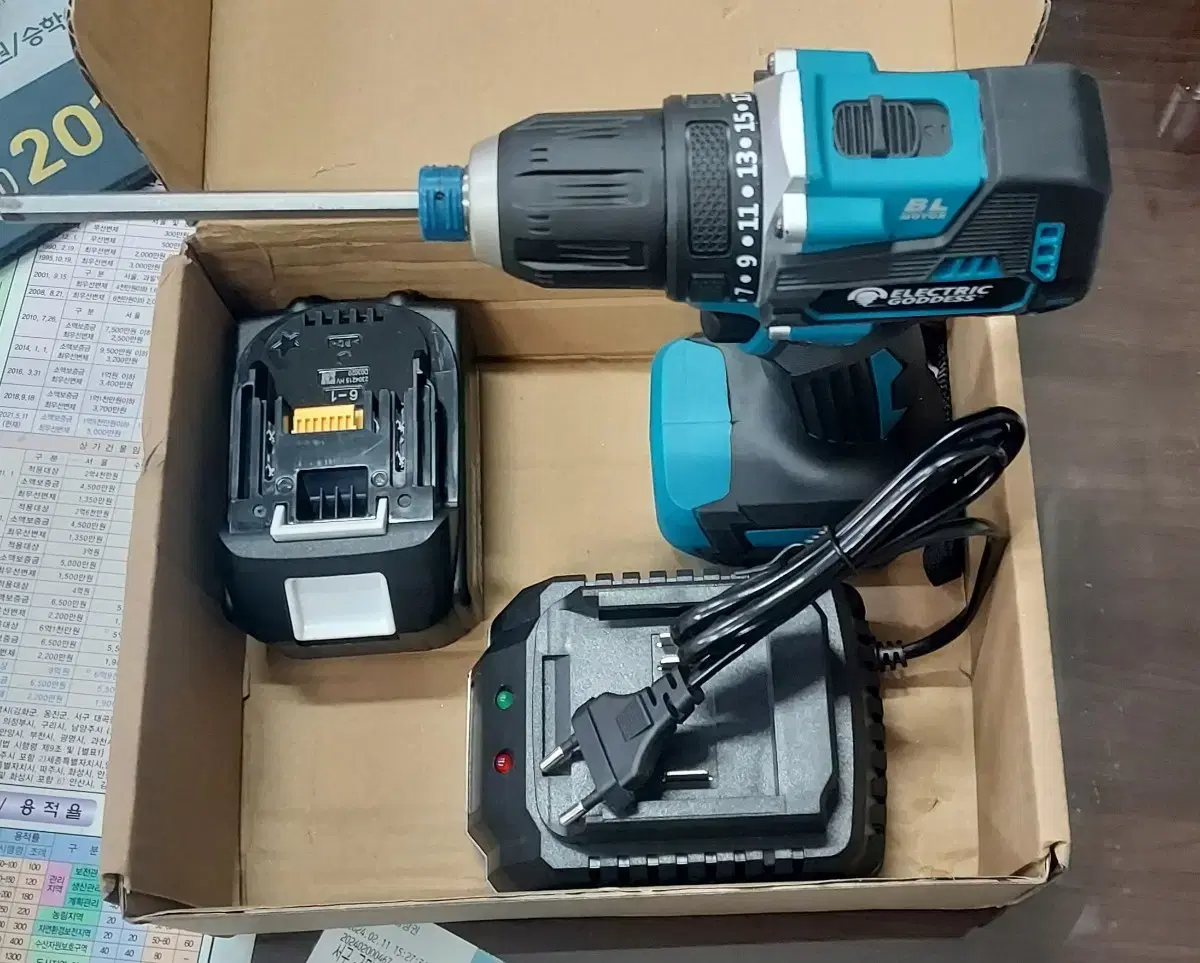 [새제품] 1700rpm 브러시리스 임펙트 드릴 Makita 18v