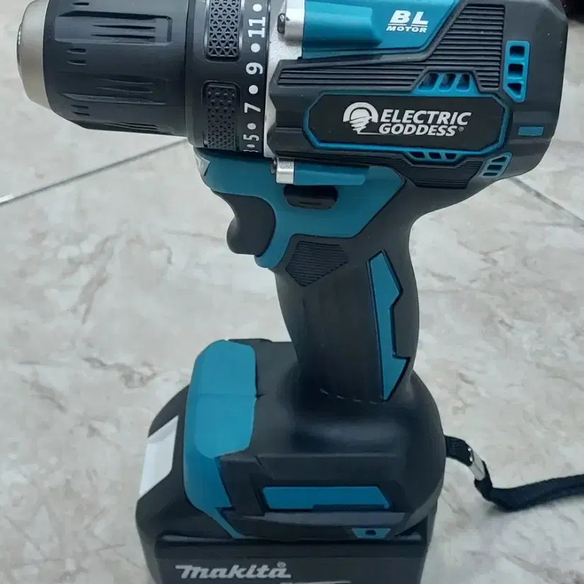 [새제품] 1700rpm 브러시리스 임펙트 드릴 Makita 18v