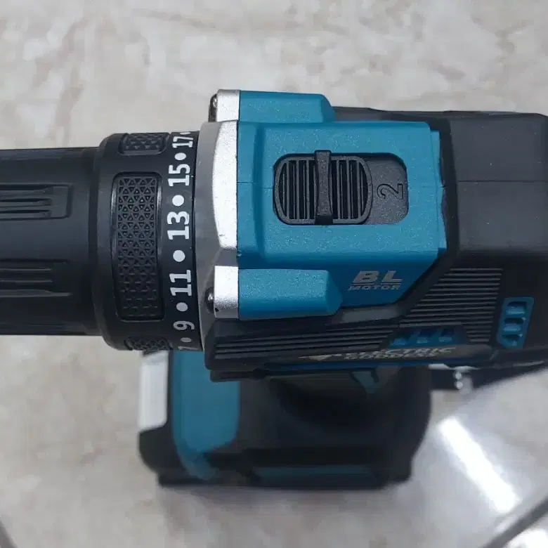 [새제품] 1700rpm 브러시리스 임펙트 드릴 Makita 18v