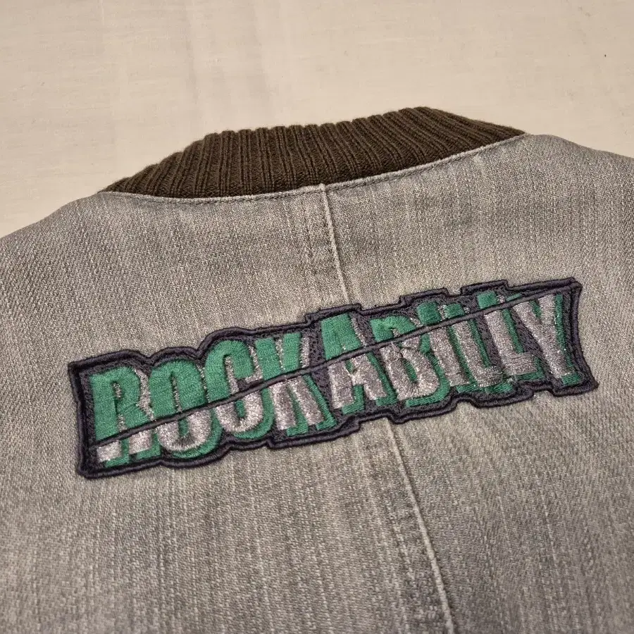 L~XL>00s저스트까발리 ROCKABILLY 데님 봄버