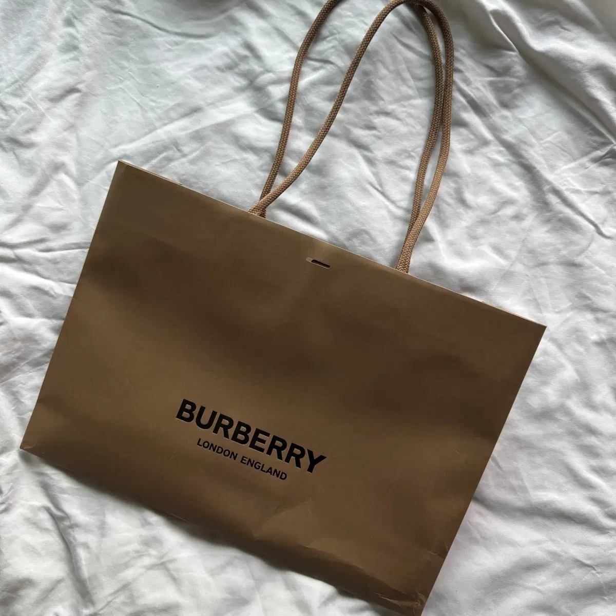 BURBERRY 버버리 쇼핑백 종이백 종이가방 버버리쇼필백 버버리가방