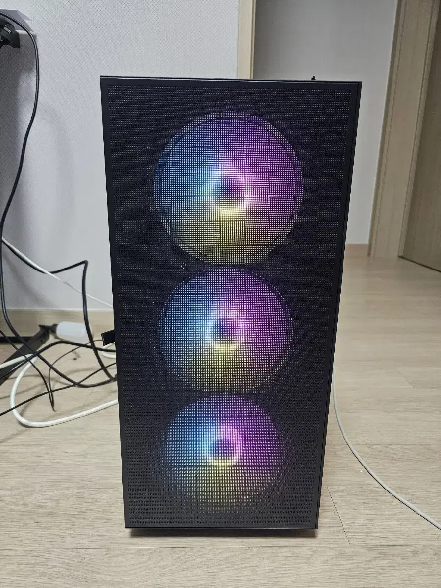 RYZEN 5600X,B550M,32G,1TB,3060TI 본체팝니다