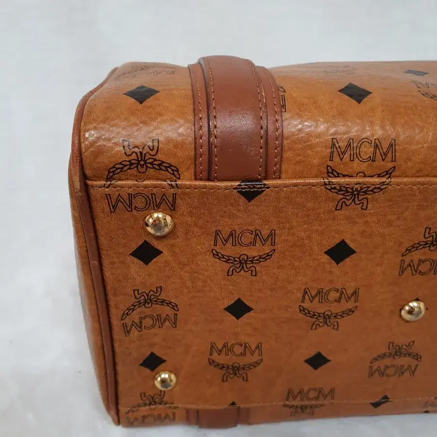 정품 mcm 비세토스