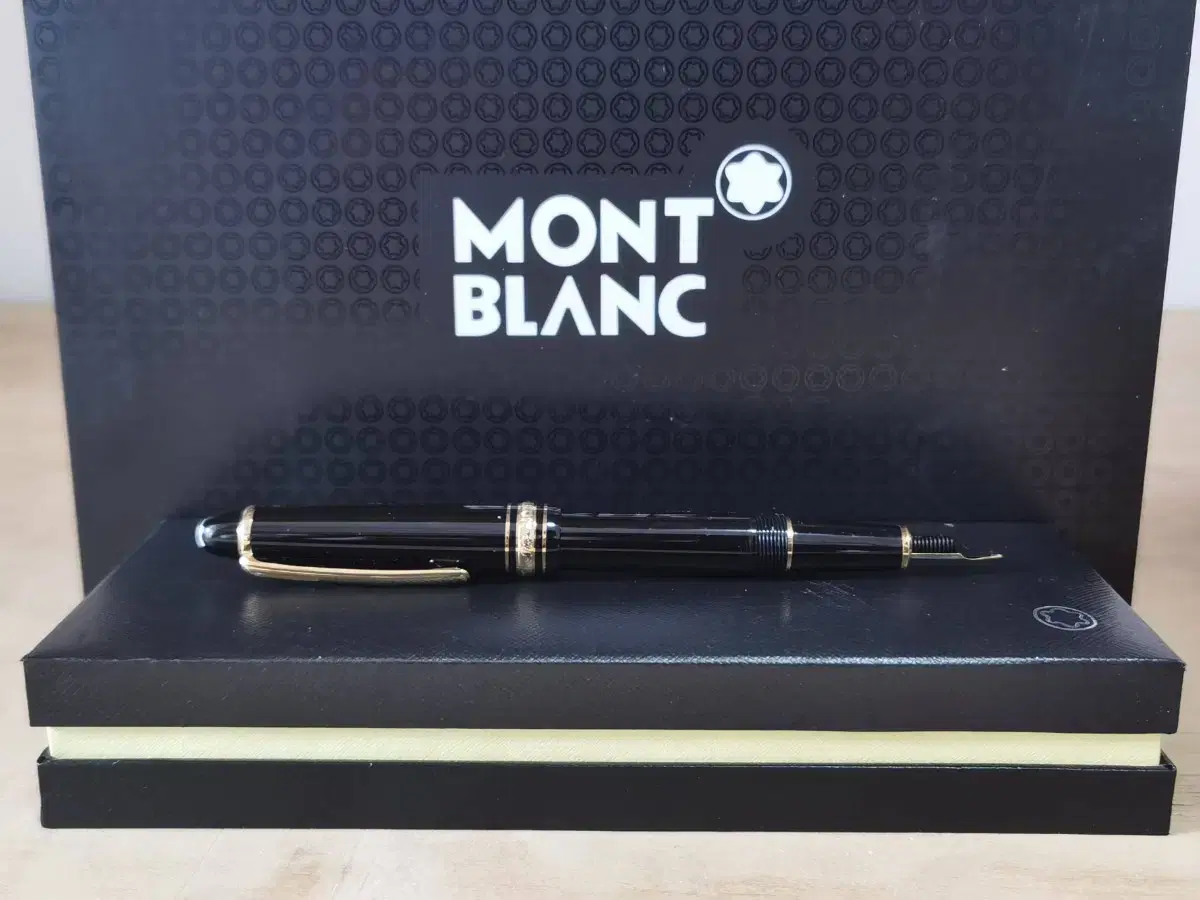 Montblanc 몽블랑 오리지널 블랙 만년필