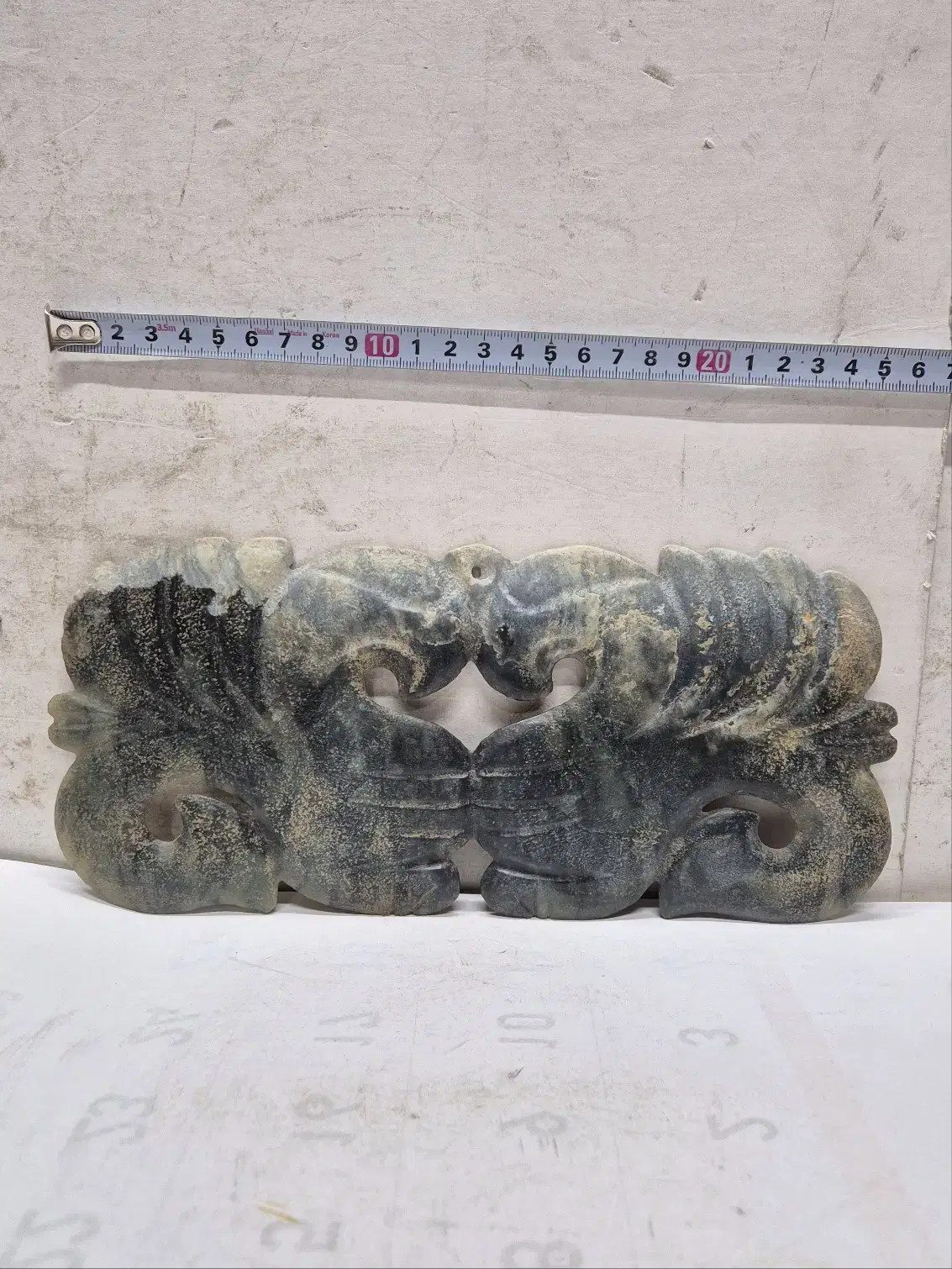 [Ceramic Princess Antiques] Antique Hongsan Culture Black-Skin Jade with Magnet (No. 778)