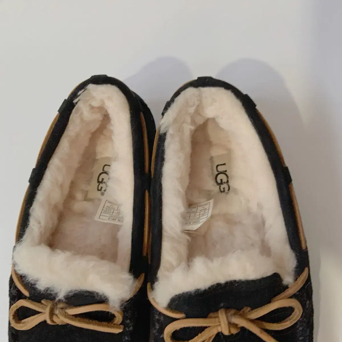 230 어그 Ugg 플랫슈즈