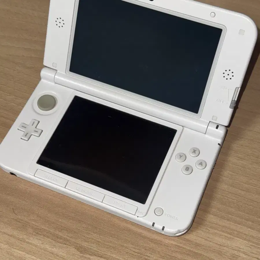 닌텐도 3DS XL 핑크 + 포켓몬칩 Y