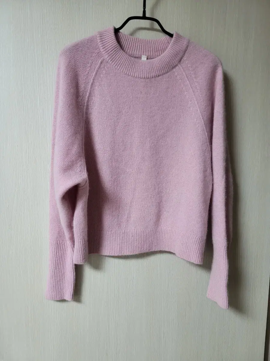 Aritzia Aritzia Babaton 100% cashmere knit sweater