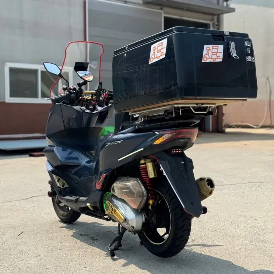 혼다 PCX125 ABS모델 21년식 38840KM 관리 잘된차량