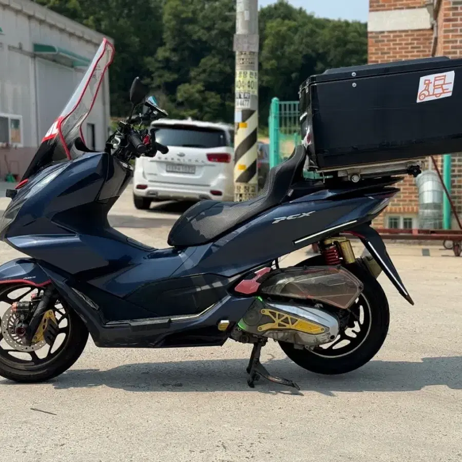 혼다 PCX125 ABS모델 21년식 38840KM 관리 잘된차량