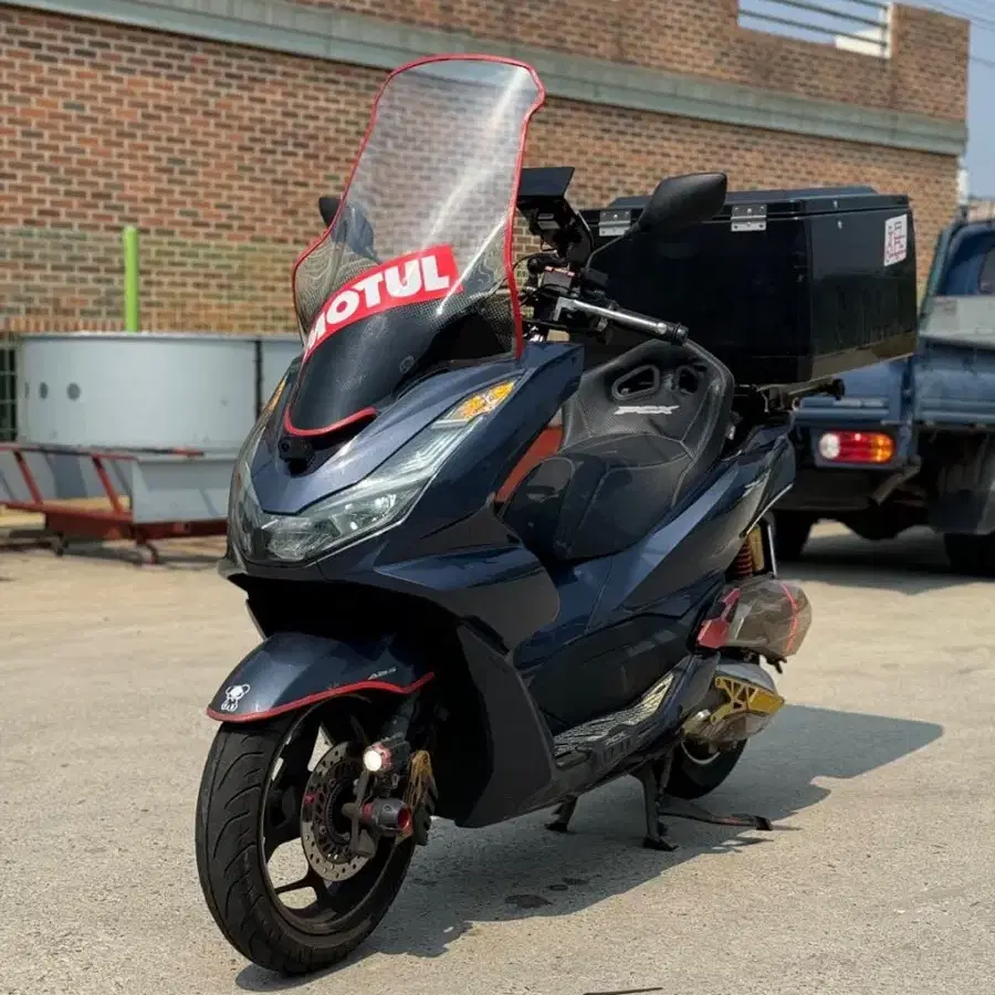 혼다 PCX125 ABS모델 21년식 38840KM 관리 잘된차량