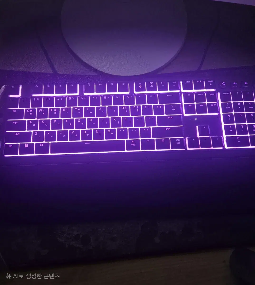 Razer Ornata V3 키보드 판매합니다