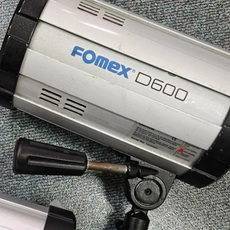 포맥스 FOMEX D600 순간광 600W스트로보 촬영조명