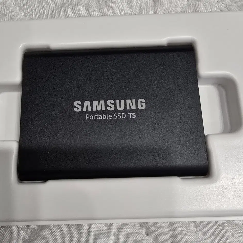 삼성 Portable SSD T5 2TB