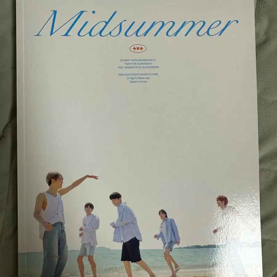 투모로우바이투게더 투바투 midsummer 미드썸머 포카 포토북