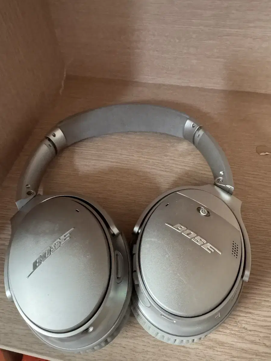 보스 헤드폰 QC35 실버 / 본품만 중고