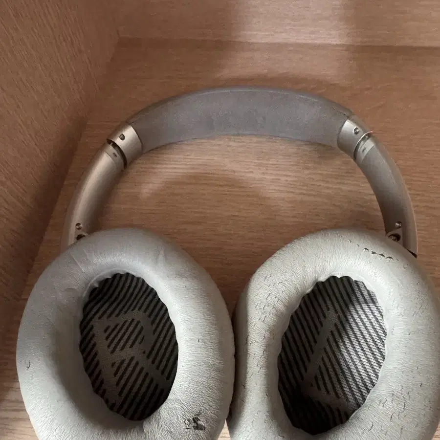 보스 헤드폰 QC35 실버 / 본품만 중고