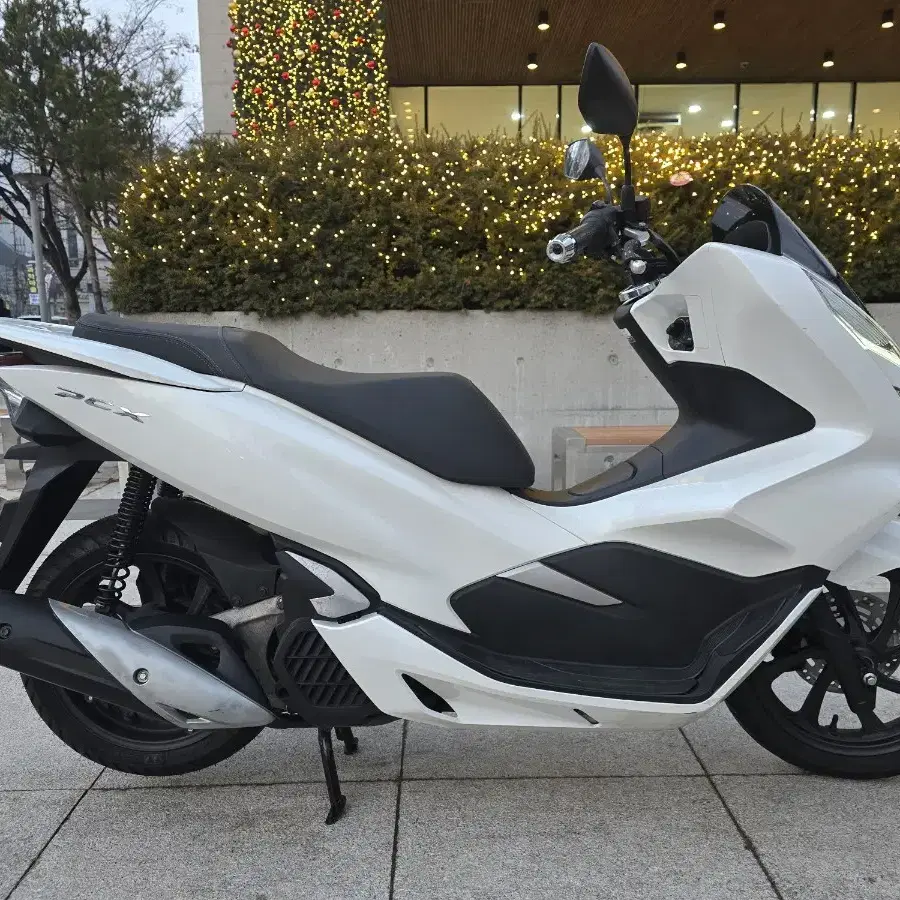 점검완료 2020년식 혼다 PCX125 흰색 판매합니다