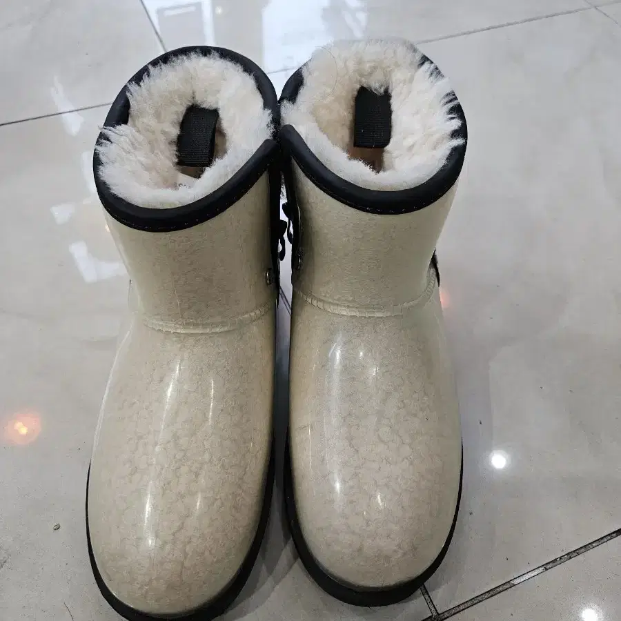 ugg 어그부츠 235