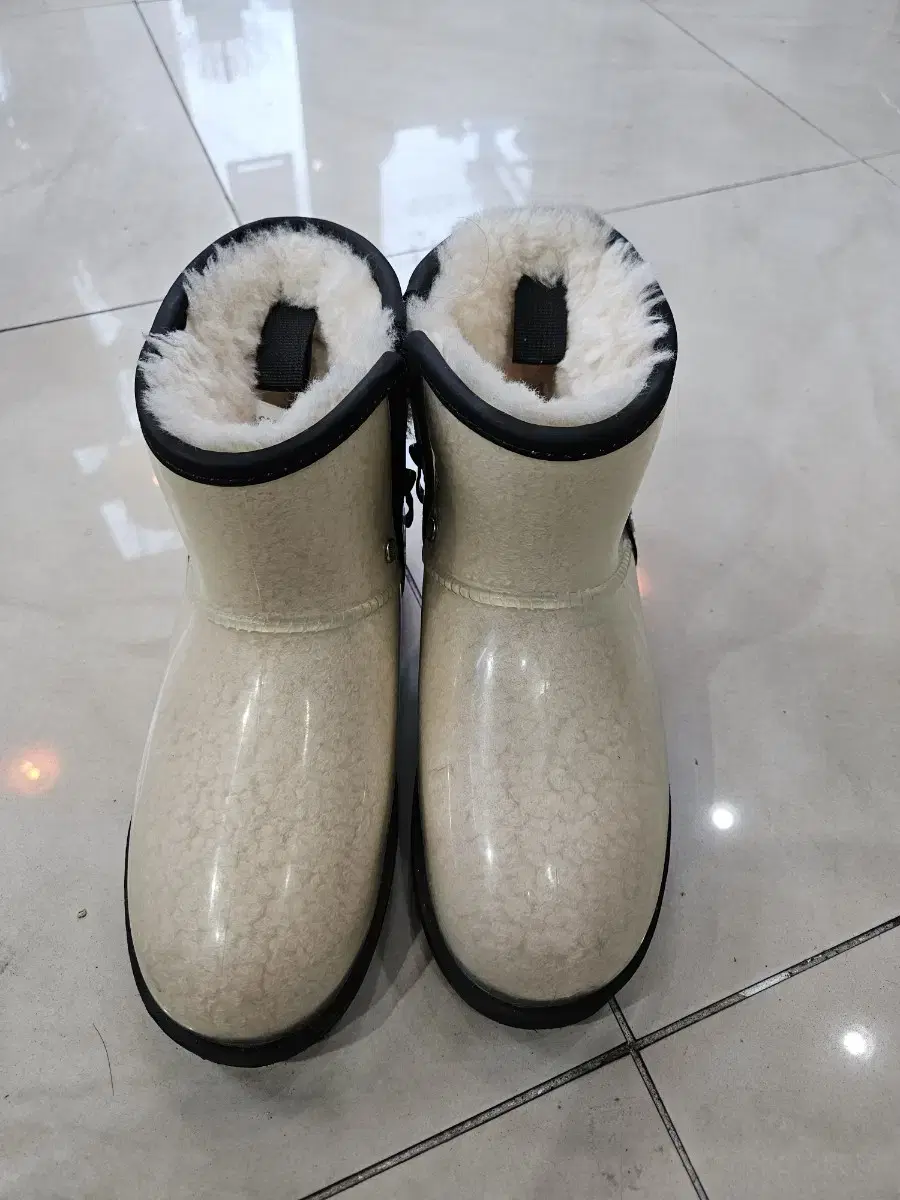 ugg 어그부츠 235