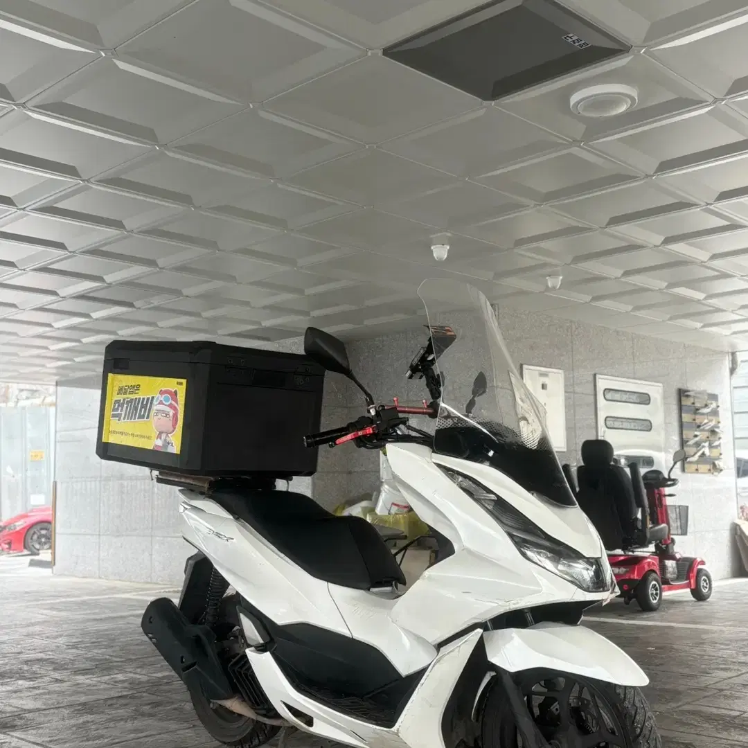 PCX125 22년식 (ABS 배달셋완) 판매합니다~