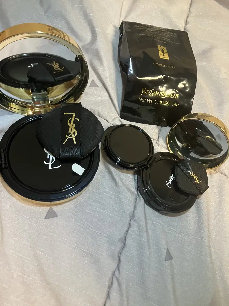 (Sell cheaply) YSL set sold