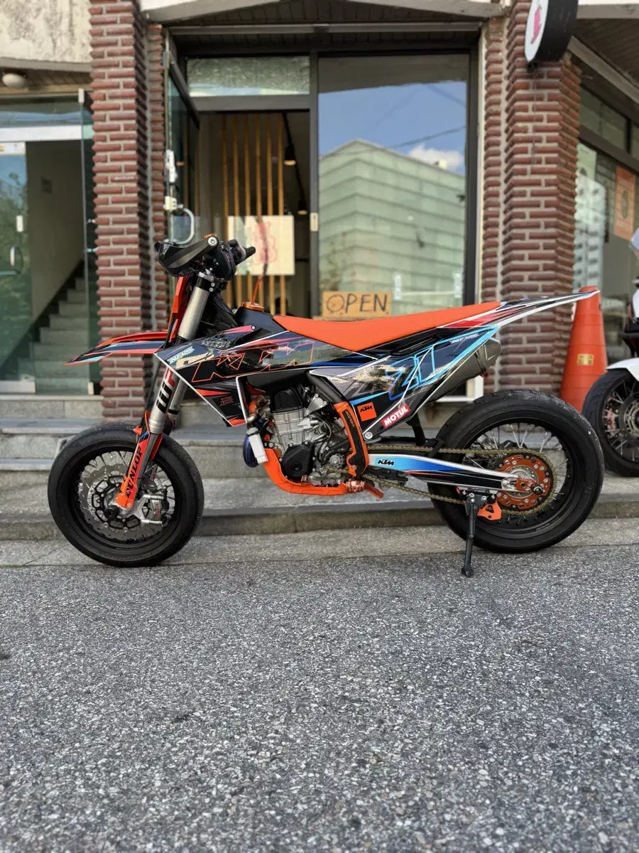 ktm 450smr 모타드