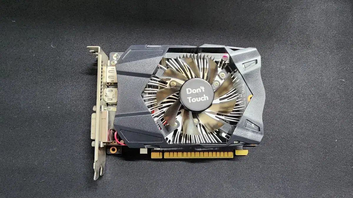 그래픽카드  gtx 650ti  1g