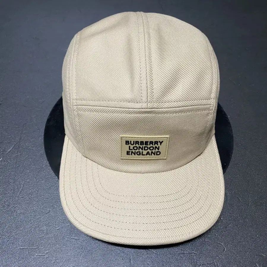 Burberry camp cap