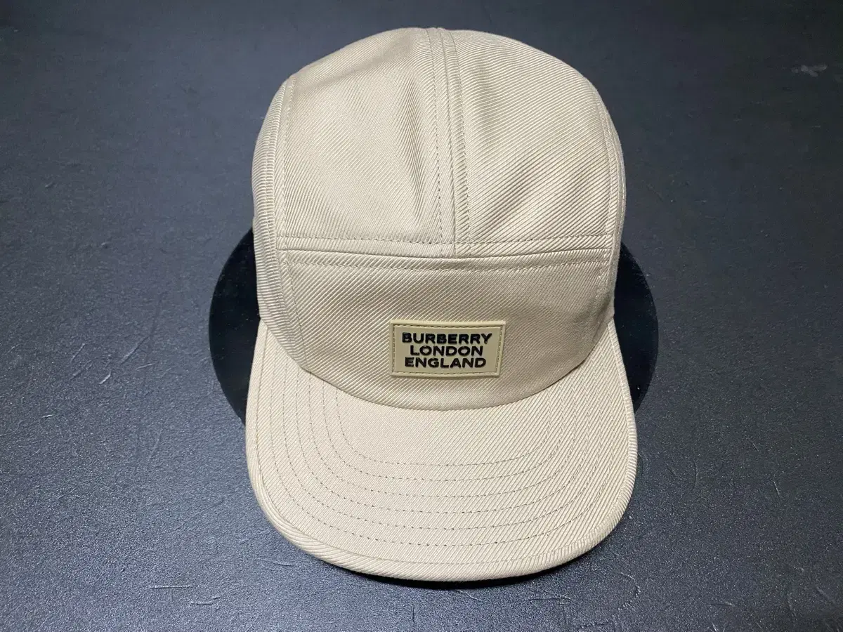 Burberry camp cap