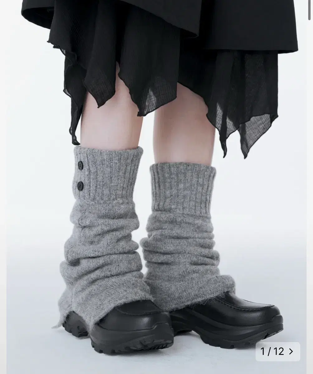 미세키서울 Button knit leg warmer GREY