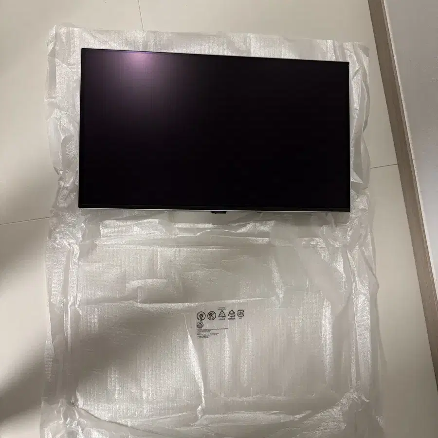 삼성 모니터 27인치 OLED 오디세이 G6(S27DG610) 판매합니다