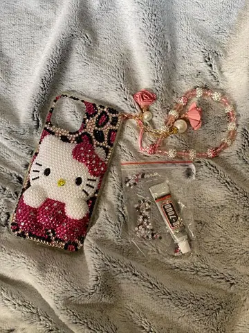 C-28/ 키티 스마트폰 케이스 iPhone14