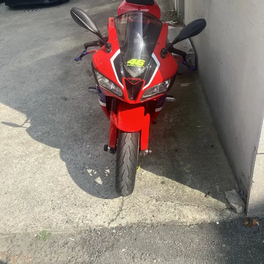 cbr600rr 07년식 사제카울되있습니다!