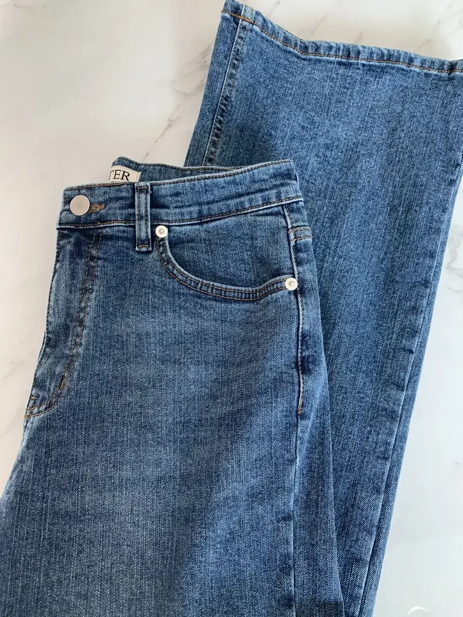 Letter 레터 Roy bootcut denim (blue) 데님