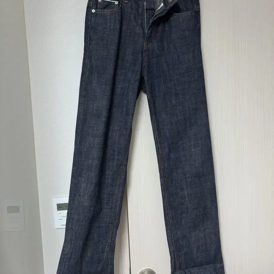 DEN0861 mid-indigo selvedge[wide fit] S