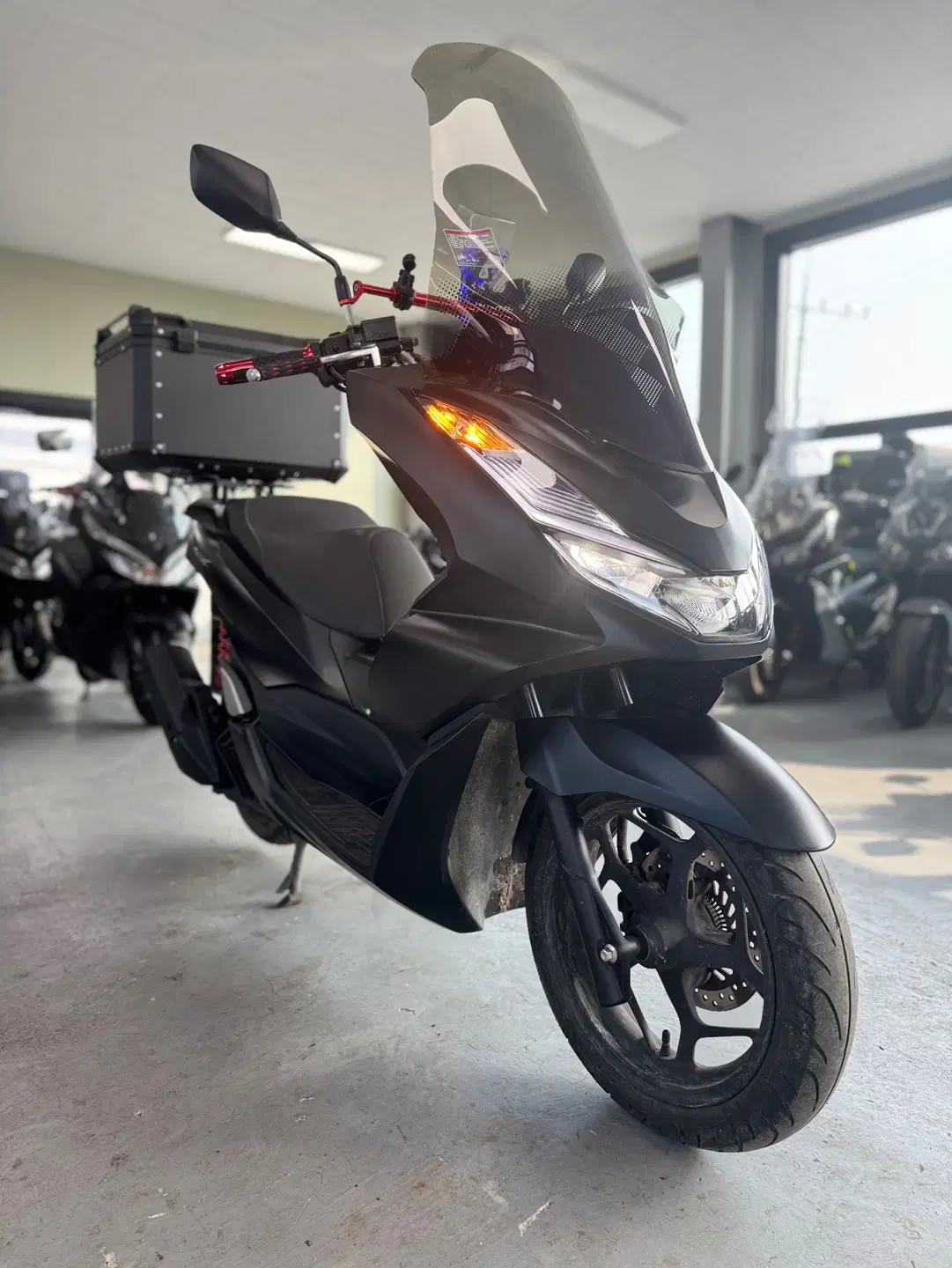 혼다 pcx125 abs 2만Km 판매중입니다.