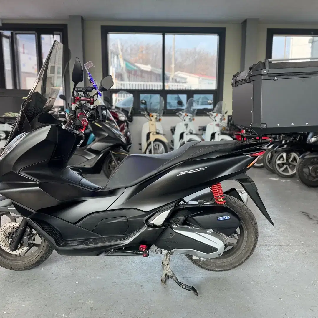 혼다 pcx125 abs 2만Km 판매중입니다.