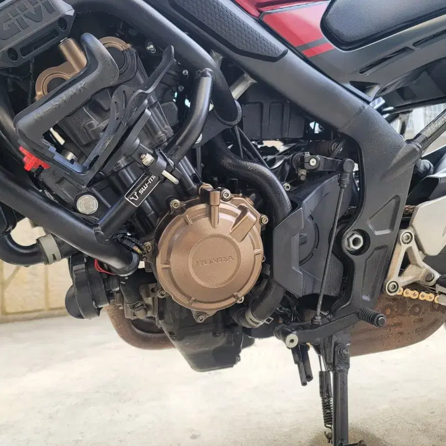 18년식 혼다 CB 650 F 레드 판매