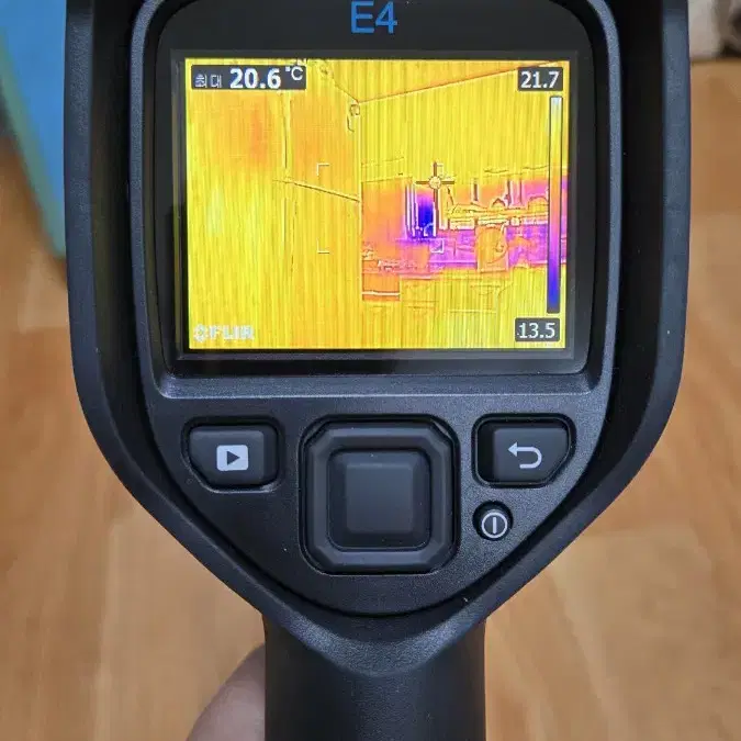 FLIR E4 wifi 열화상카메라