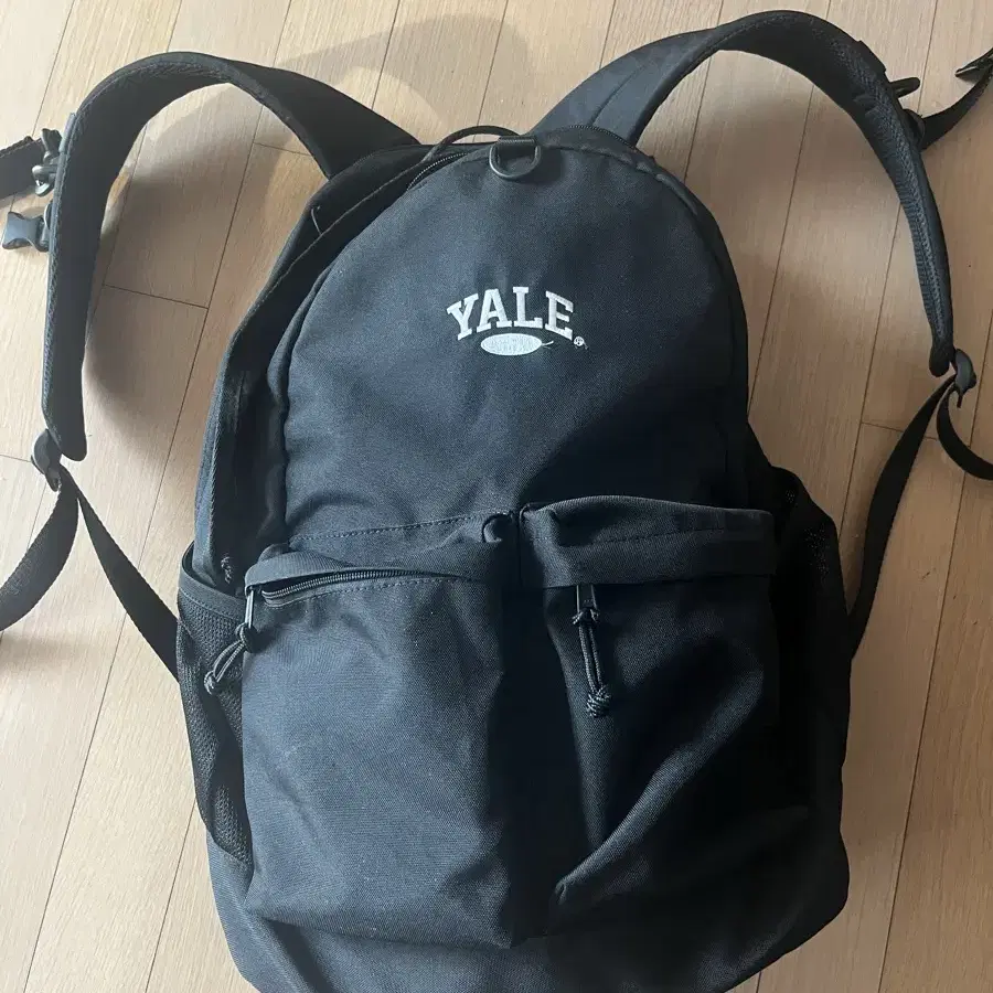 Yale 백팩