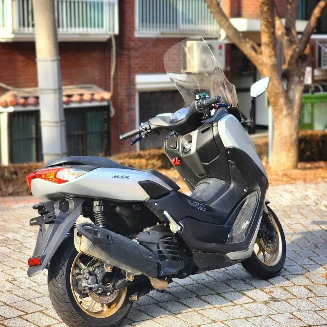 21년식 NMAX125 ABS 팝니다