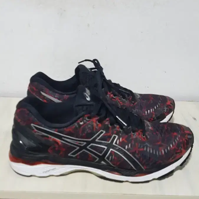 택포 270~275 A급 정품 ASICS GEL KAYANO 경량 쿠션화