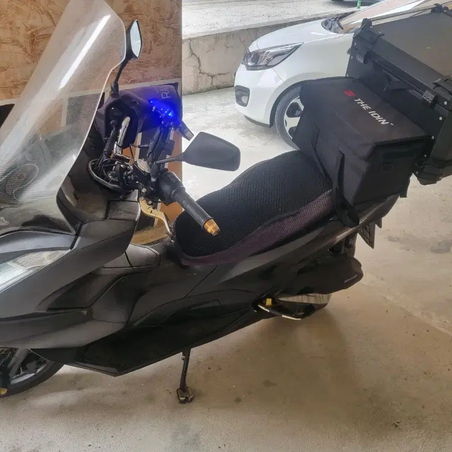 pcx 21년식 팝니다