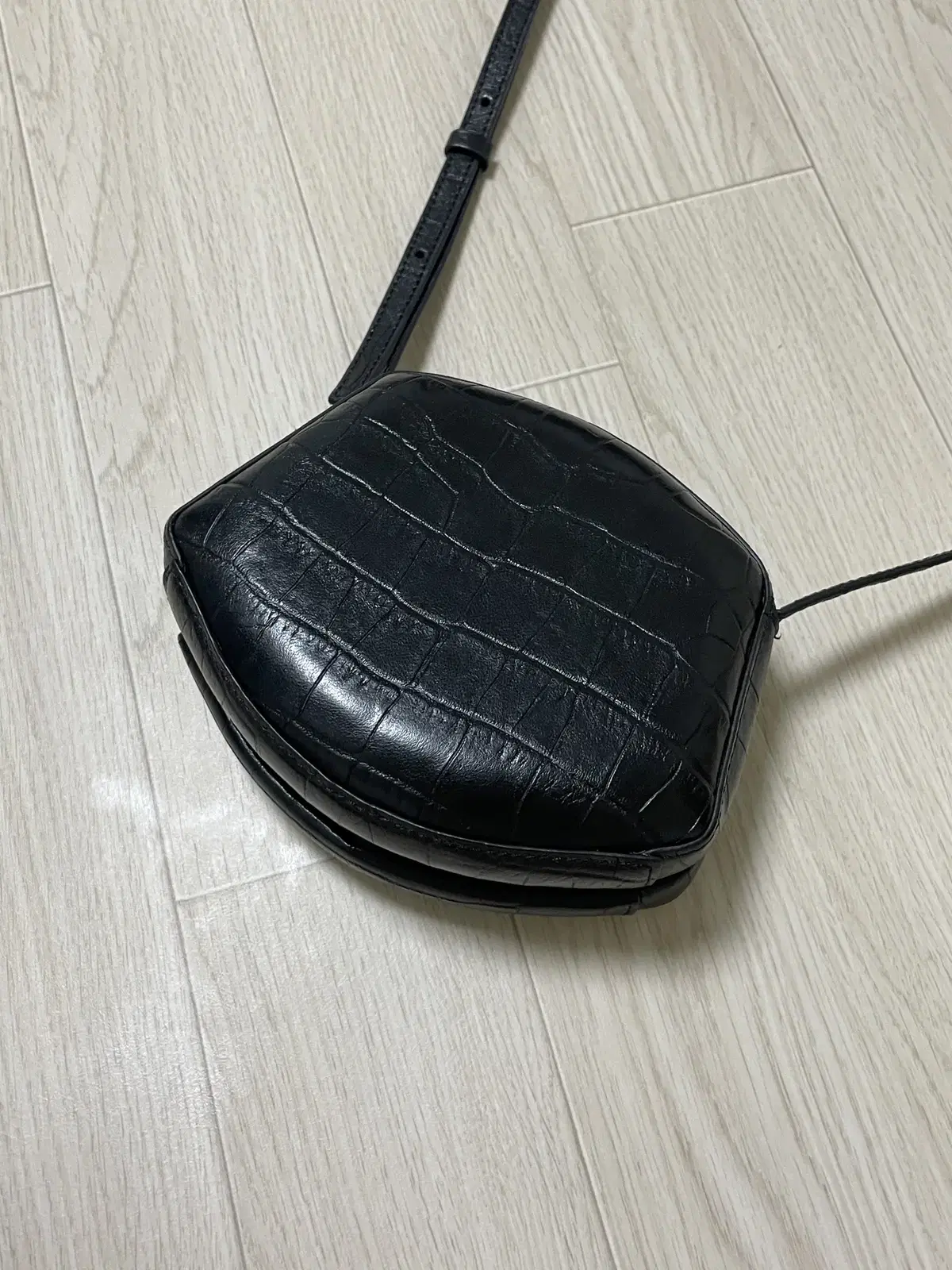 아카이브앱크 mini shell bag black